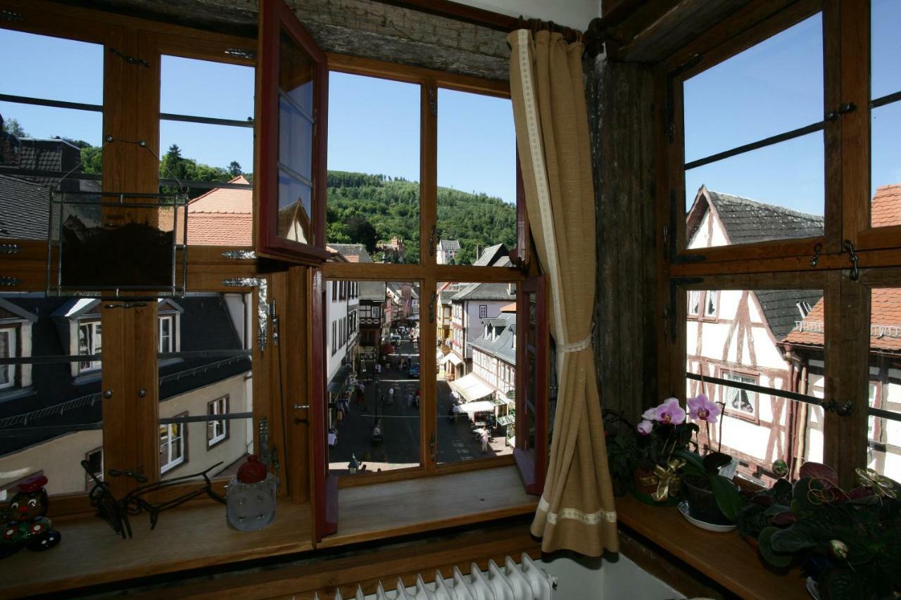 Hotel Zum Riesen - Aelteste Fuerstenherberge Deutschlands Miltenberg Exterior photo